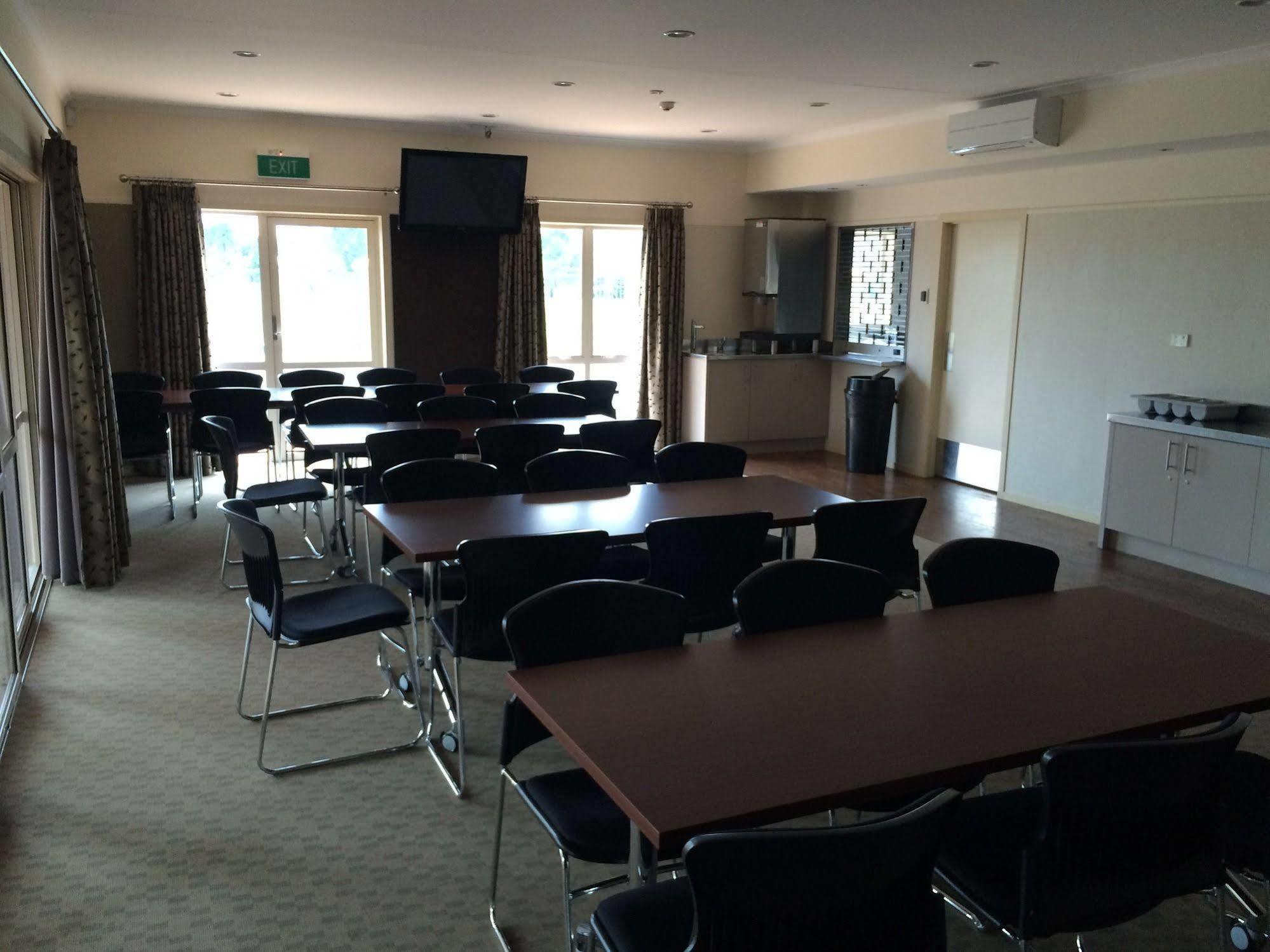 Bruce Pulman Lodge ปาปาคูรา ภายนอก รูปภาพ